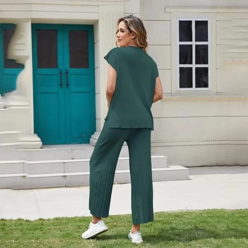 LM | MW - Elegant two-piece set with wide trousers & T-shirt