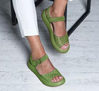 LM | Open sandals with adjustable strap