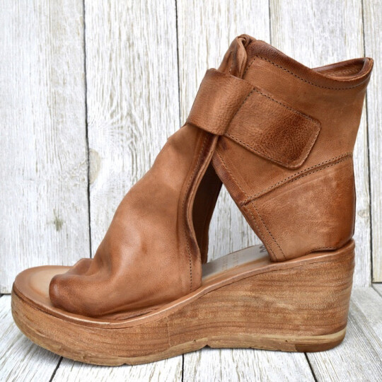 LM | Boho wedge sandals