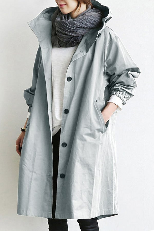 LM | Jacket with hood to protect against rain and wind
