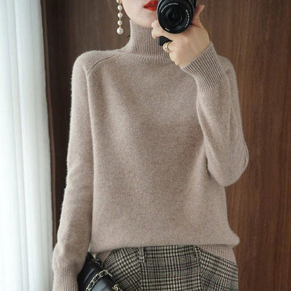 LM | Stylish turtleneck sweater