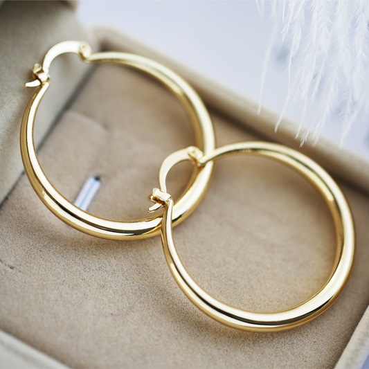 Romantic Gold Piece for Special Moments