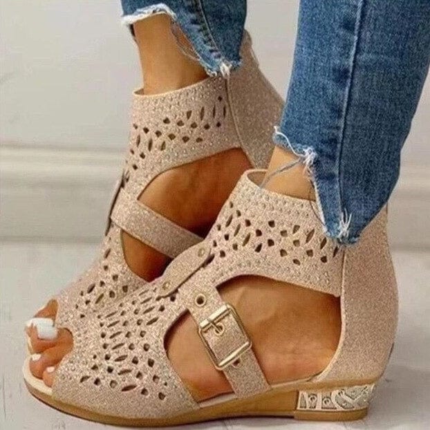 LM | Orthopaedic sandals with low heel