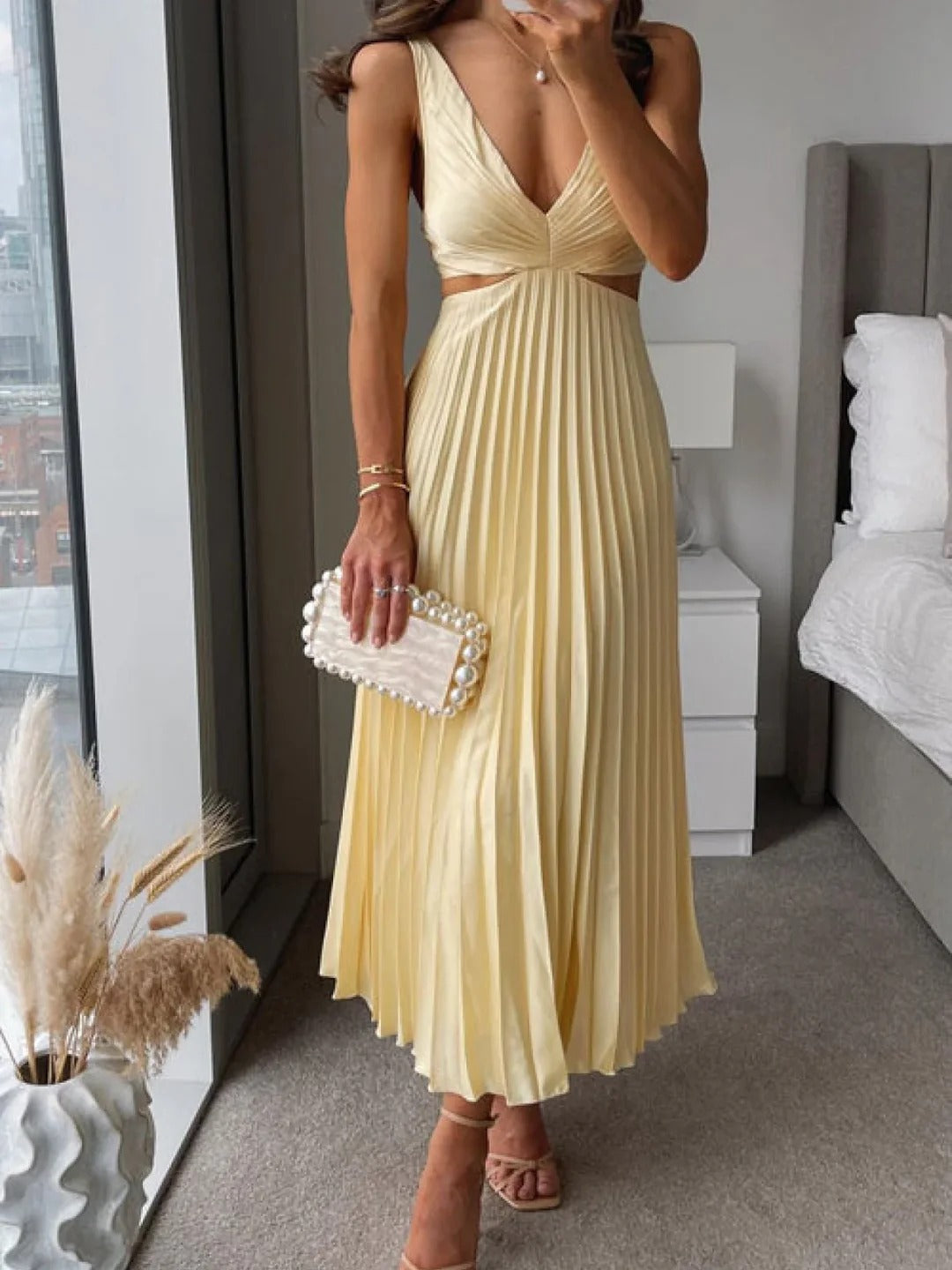 LM | Trendy and elegant winter dress