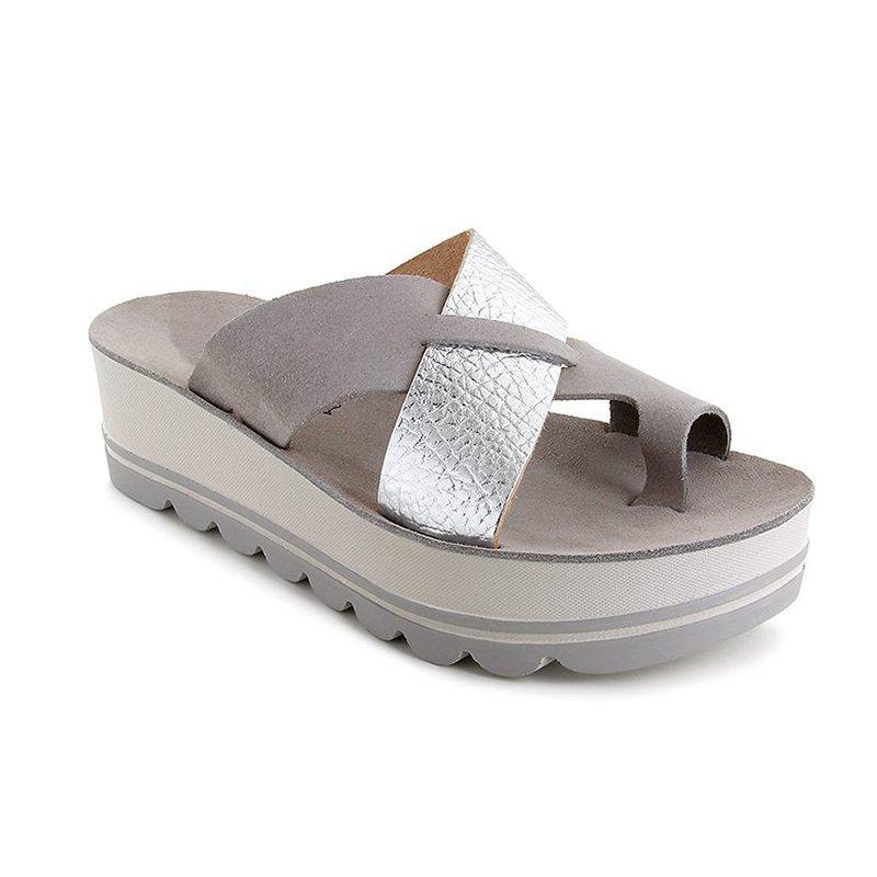 LM | Stylish platform sandals with crossed straps